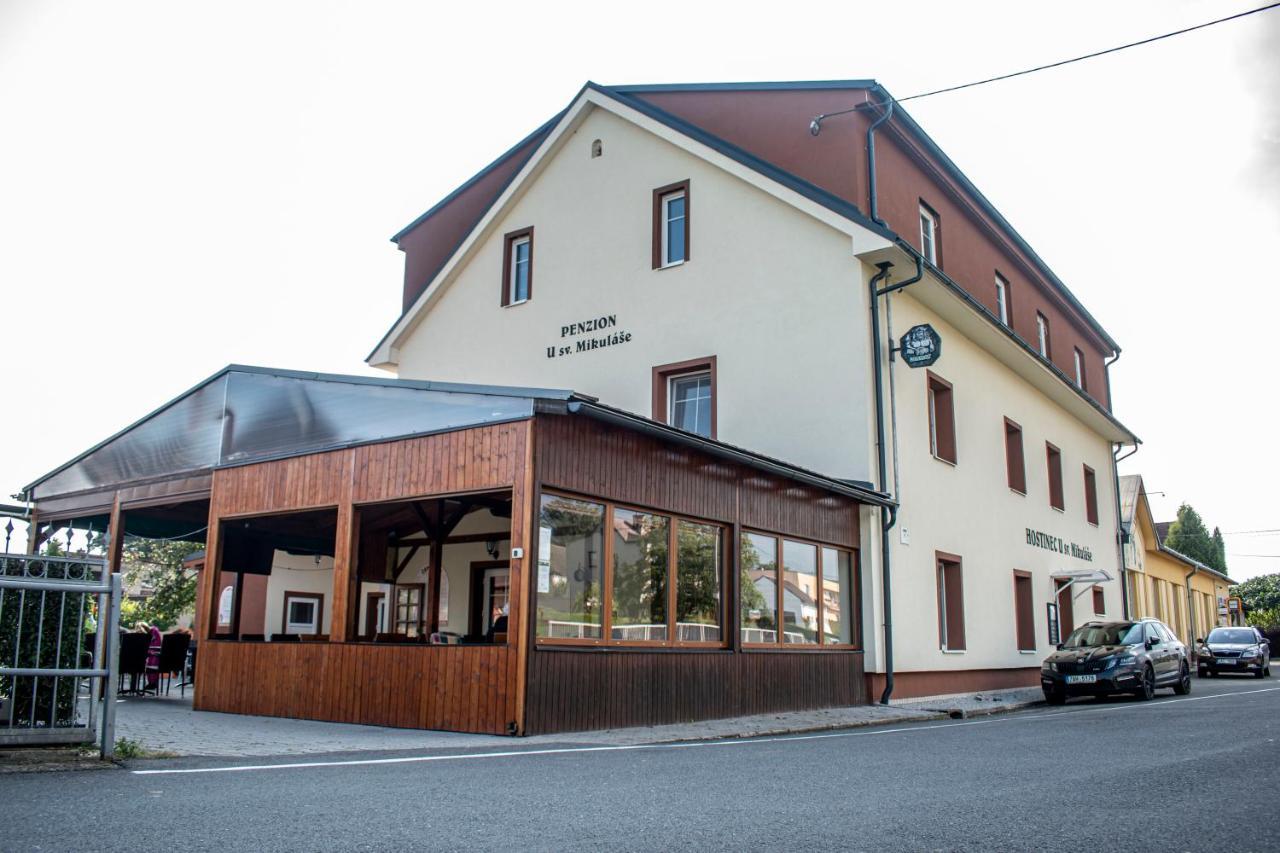 Hostinec a penzion U sv. Mikuláše Hotel Hať Exterior foto