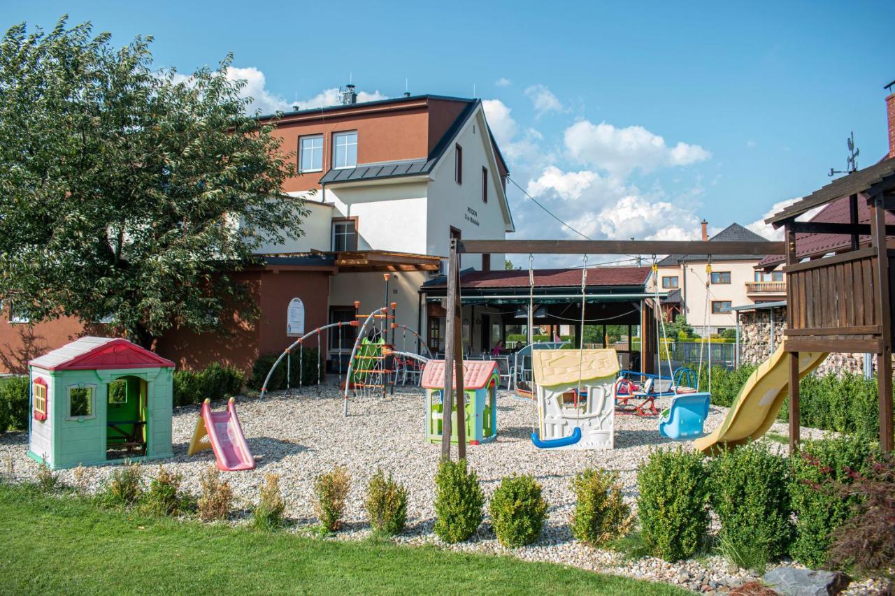 Hostinec a penzion U sv. Mikuláše Hať Exterior foto