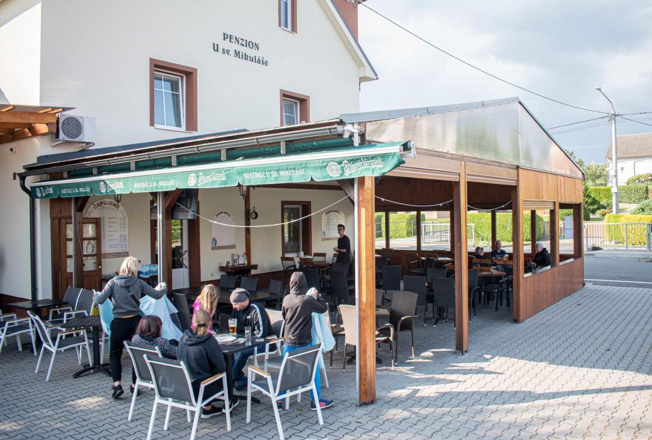 Hostinec a penzion U sv. Mikuláše Hotel Hať Exterior foto